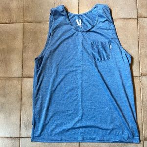 Mens XL Vuori tank top